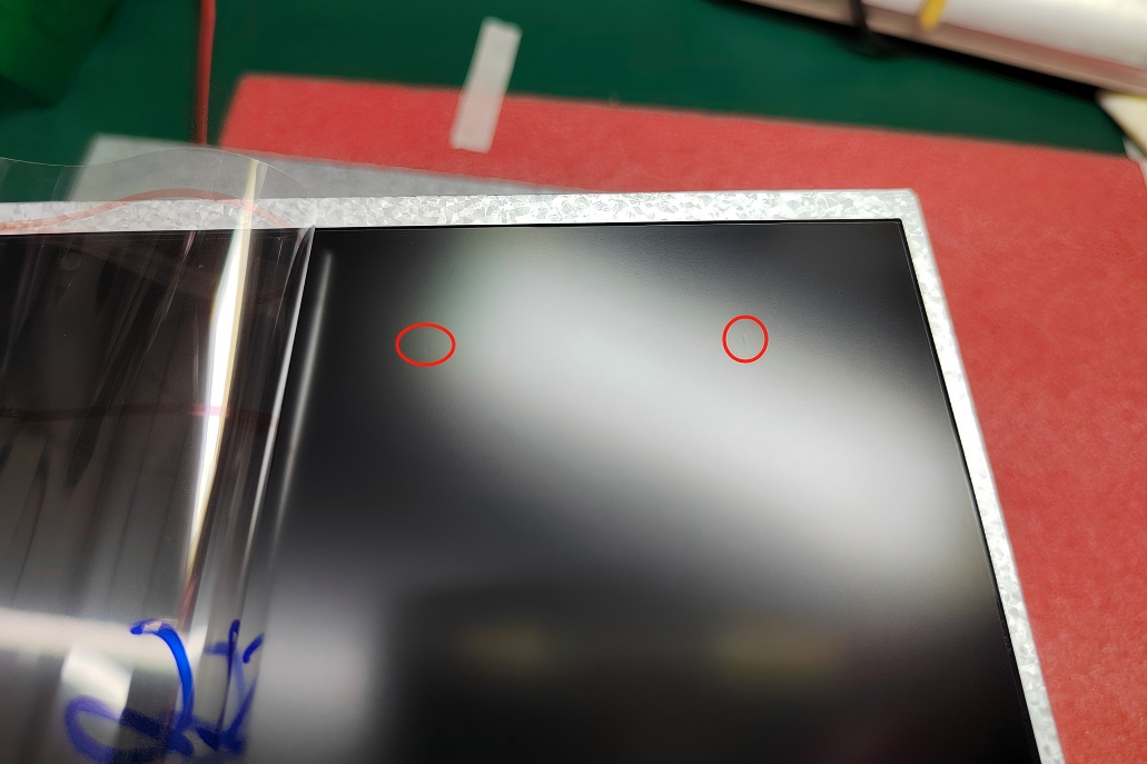 Actual Pressure Mark on a 10.1-Inch Automotive LCD Module-CDTech